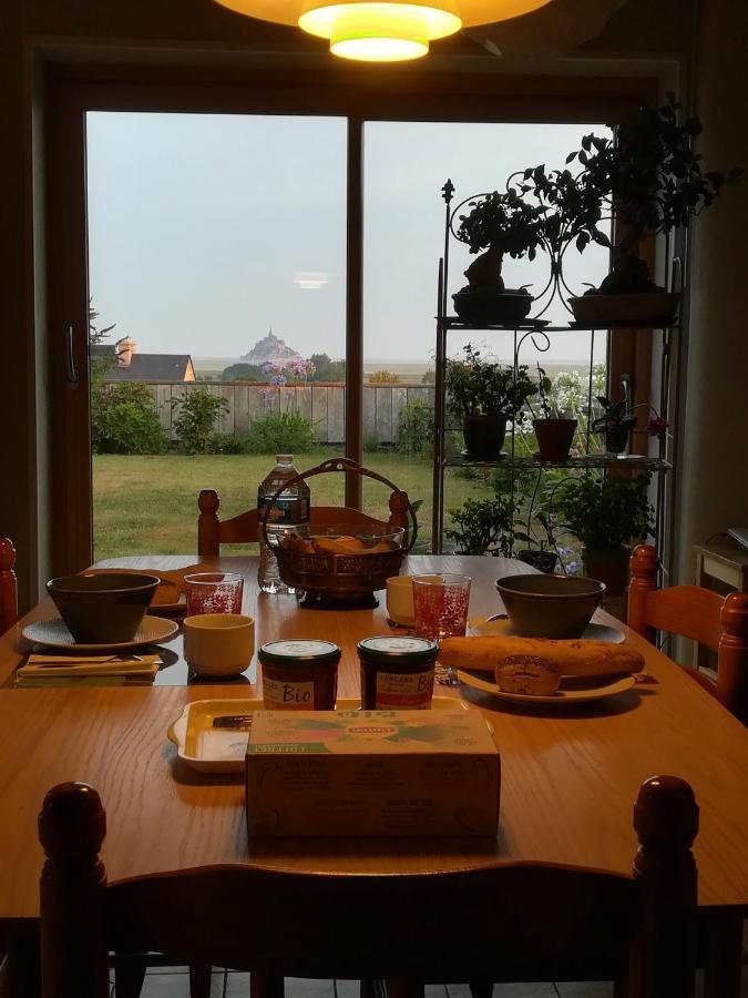 Les Agapanthes Bed & Breakfast Huisnes-sur-Mer Exterior photo